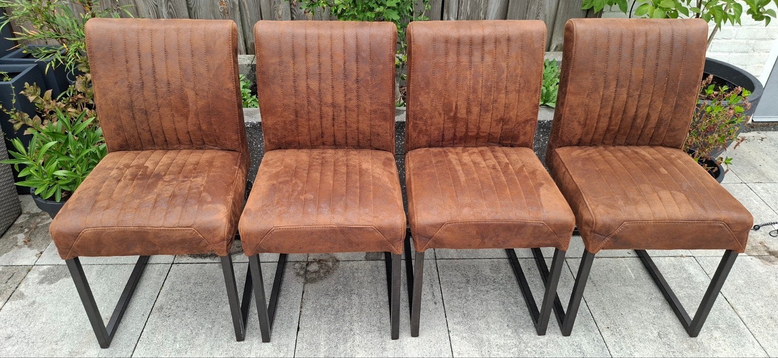 Set van 4 industriële eetkamerstoelen Cognac. Stoel 4x, Huis en Inrichting, Stoelen, Ophalen, Bruin, Overige materialen, Zo goed als nieuw