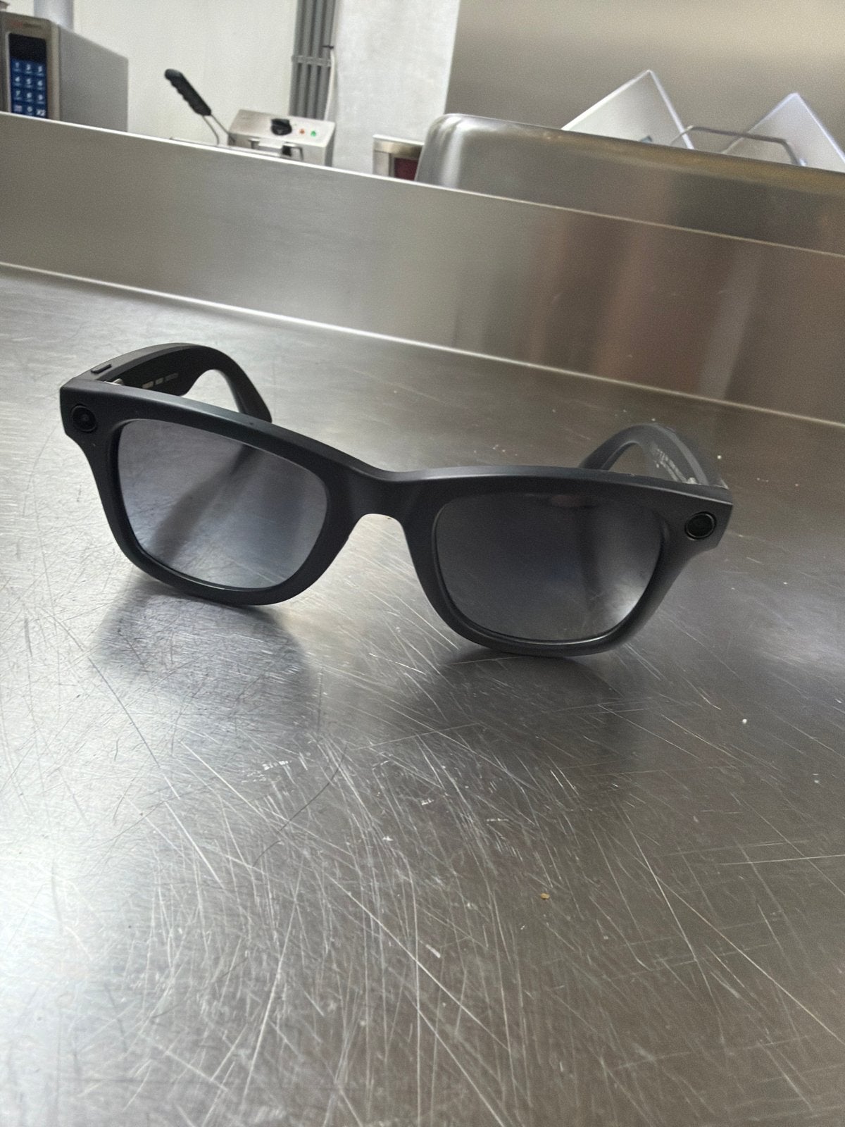 Ray-Ban Meta Wayfarer Zonnebril - Zo goed als nieuw, Zonnebril, Zwart, Ophalen of Verzenden, Zo goed als nieuw