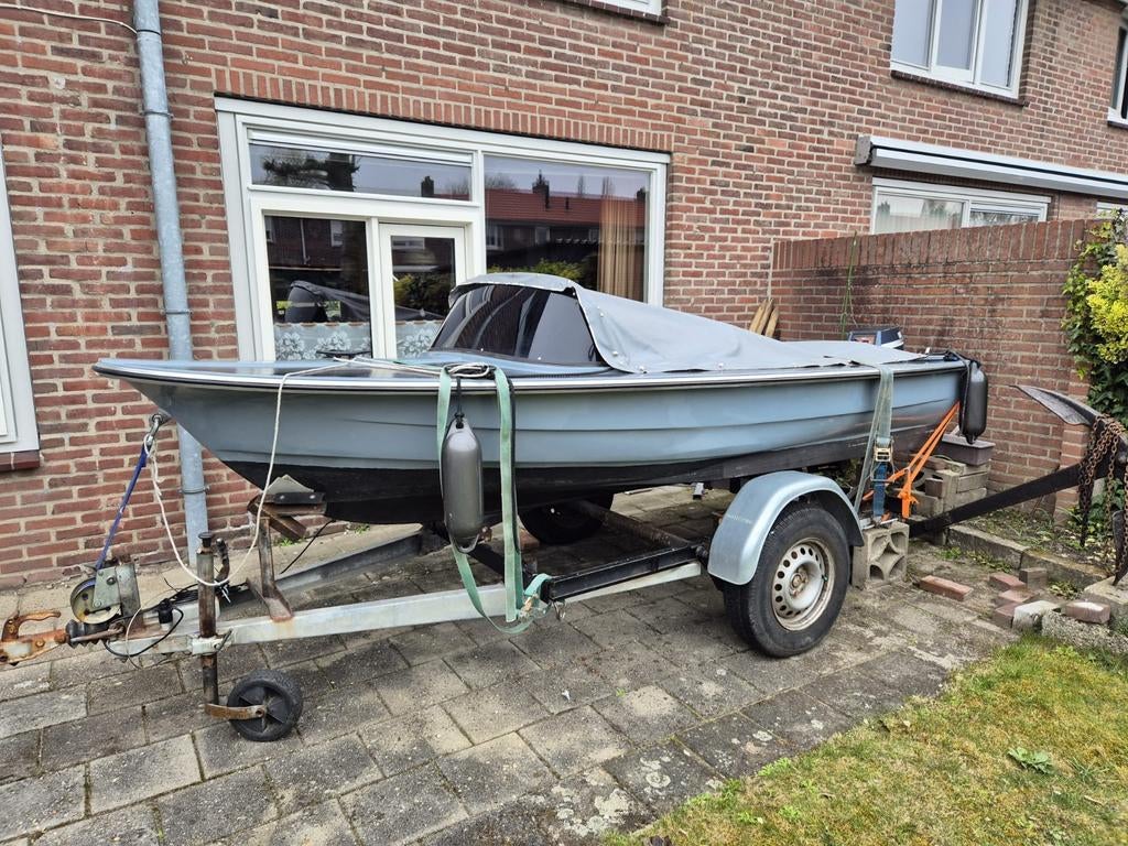 Placom Speedboot - Volledig Gerenoveerd met Nieuw Raam, Watersport en Boten, Ophalen, Zo goed als nieuw, Minder dan 70 pk, Buitenboordmotor