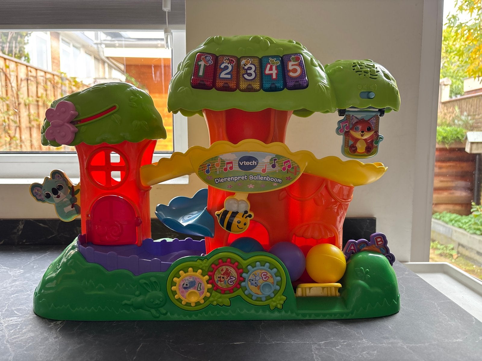 VTech Dierenpret Ballenboom - Compleet met ballen, Ophalen, Zo goed als nieuw, Overige typen, Met licht