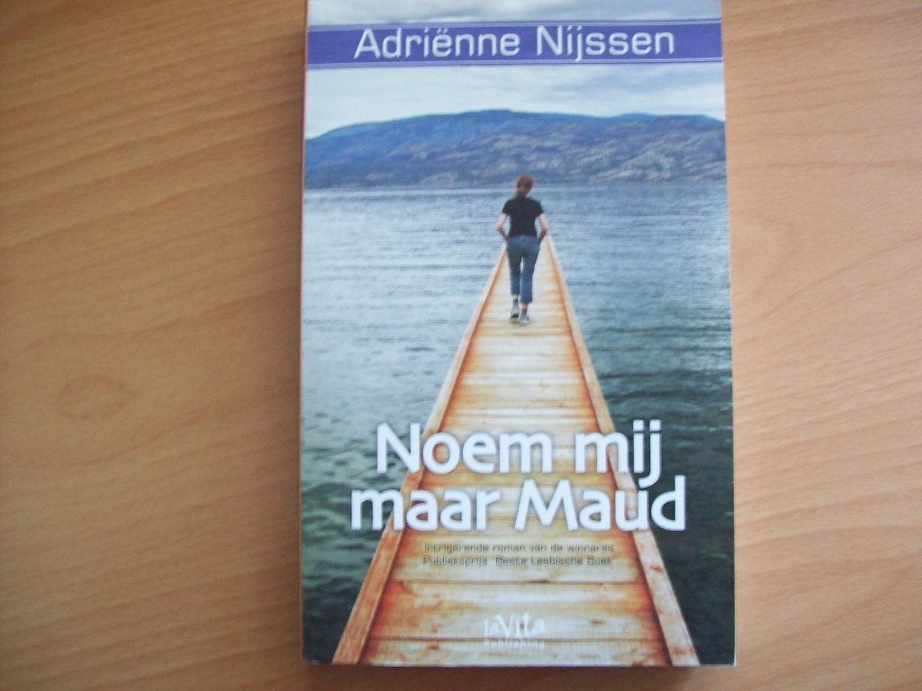 Noem Mij Maar Maud - Adriënne Nijssen (lesbisch, lesbian int, Gelezen, Ophalen of Verzenden, Adriënne Nijssen, Nederland