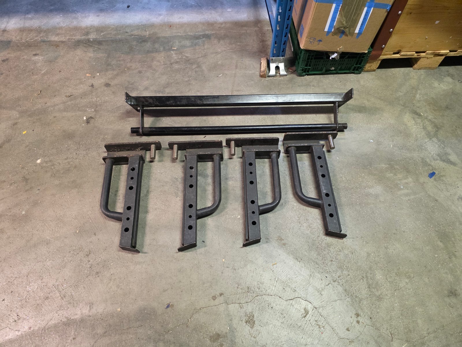 Wall Mounted Rig - Krachtstation voor Thuisgym, Ophalen, Zo goed als nieuw, Benen, Overige typen