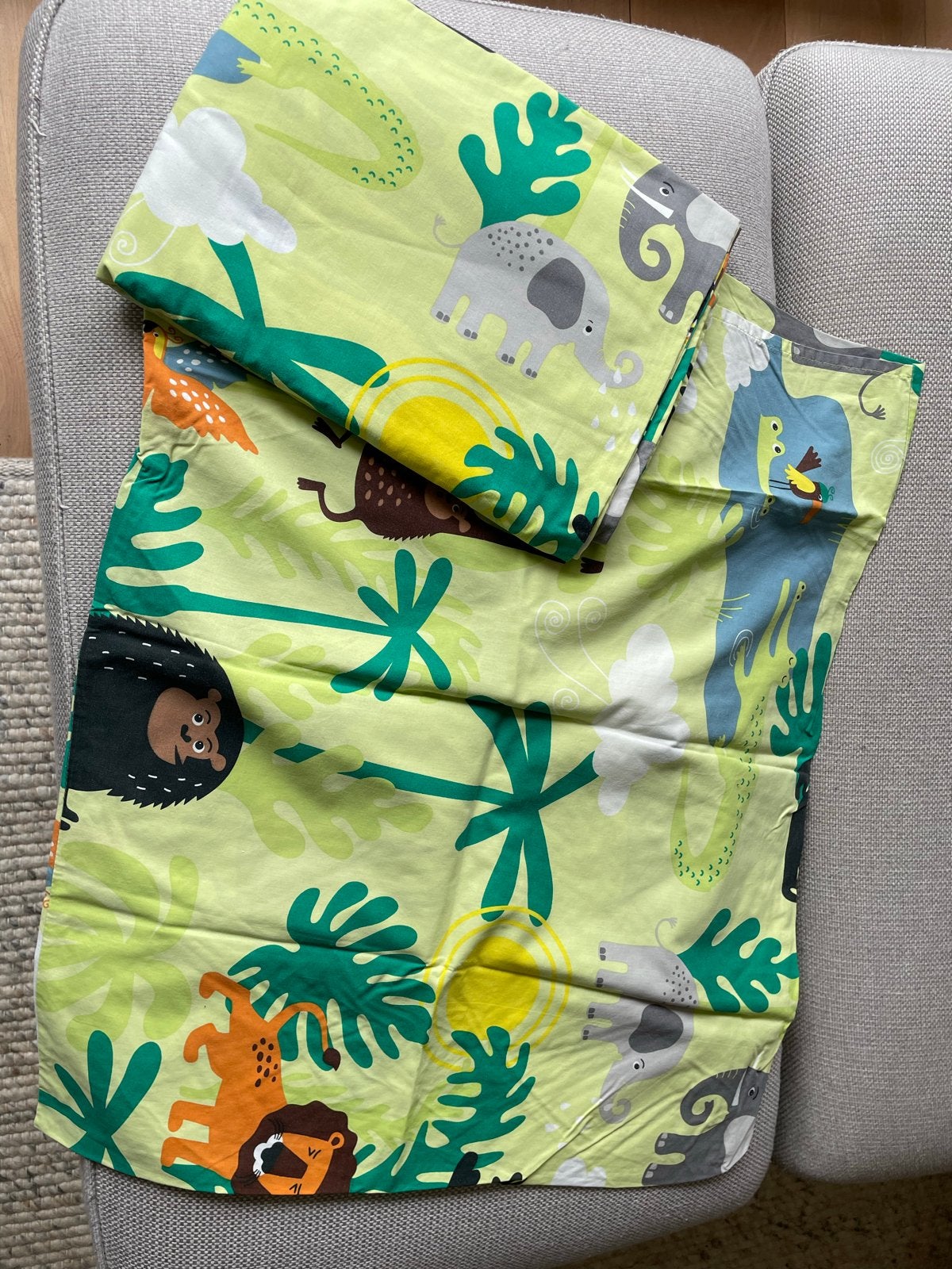 Dekbedovertrek met jungle dieren print, Jongetje of Meisje, Dekbedovertrek, Ophalen of Verzenden, Zo goed als nieuw