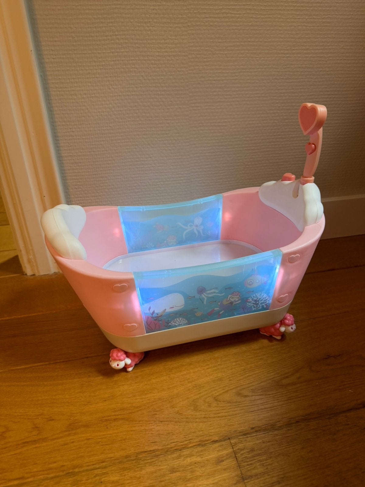 Baby Annabel badje met licht en geluid, Ophalen of Verzenden, Zo goed als nieuw, Babypop