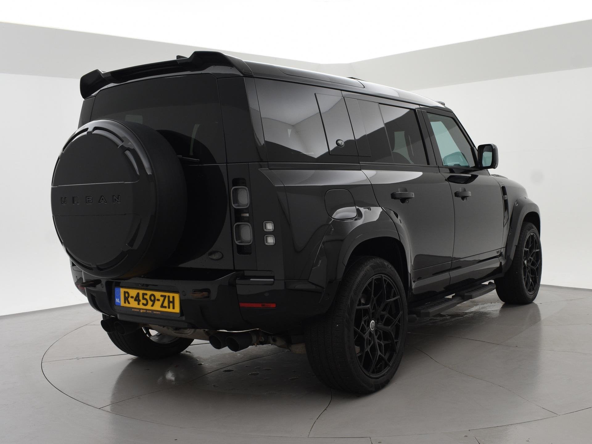 Land Rover Defender 110 P525 5.0 V8 SUPERCHARGED URBAN + MIL, Auto's, Land Rover, Automaat, Zwart, Leder, Vierwielaandrijving