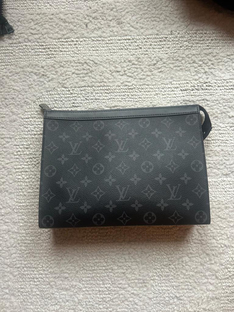 Louis vuitton tas, Sieraden, Tassen en Uiterlijk, Tassen | Schoudertassen, Ophalen, Zo goed als nieuw, Zwart