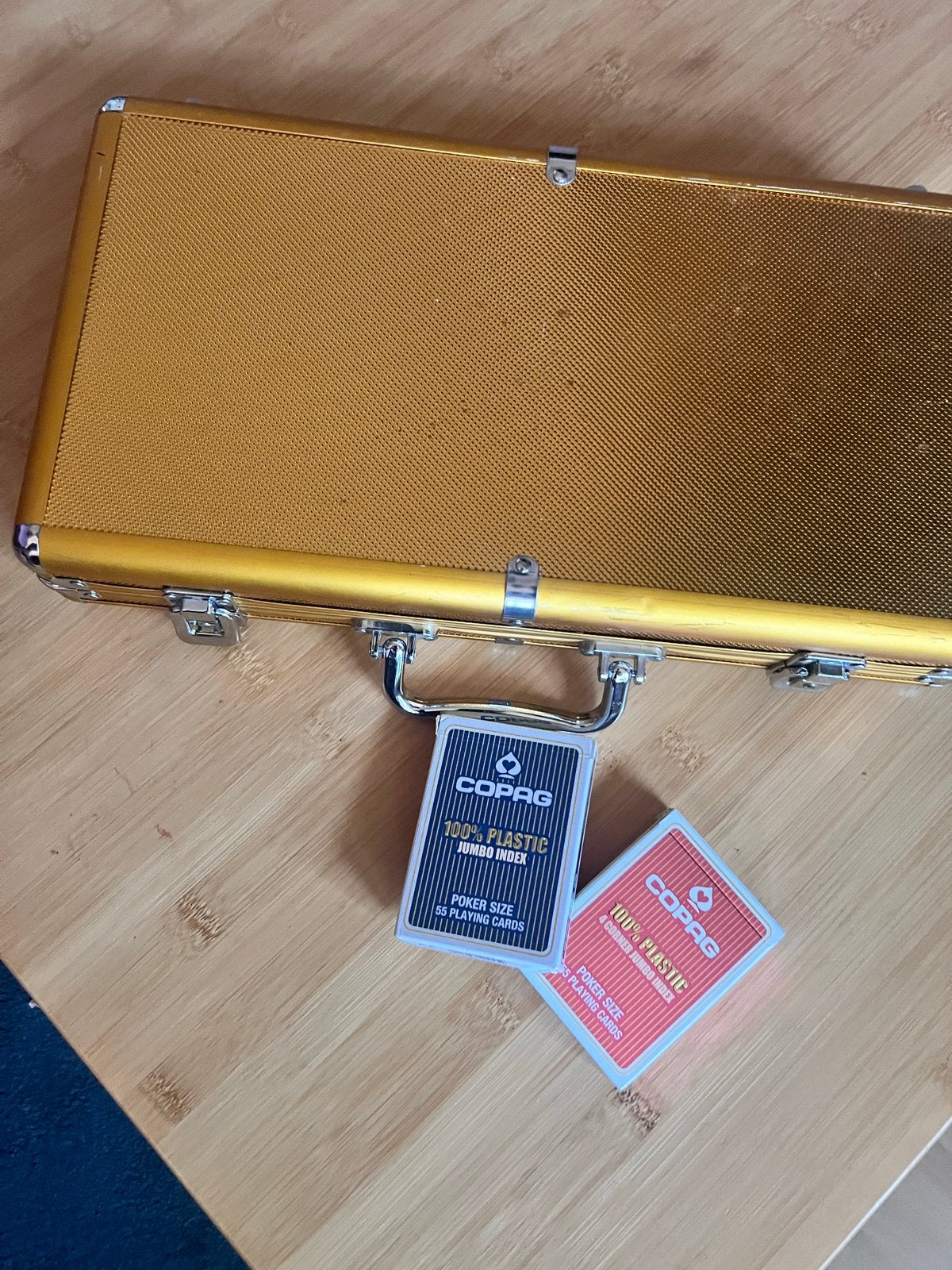 Complete Pokerset in Luxe Koffer met PRO Kaarten en Chips, Drie of vier spelers, Ophalen of Verzenden, Zo goed als nieuw