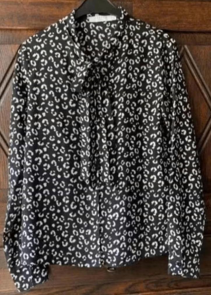 Zwarte blouse witte details aparte halskraag; Costes Basic S, Ophalen of Verzenden, Zo goed als nieuw, Maat 36 (S), Zwart