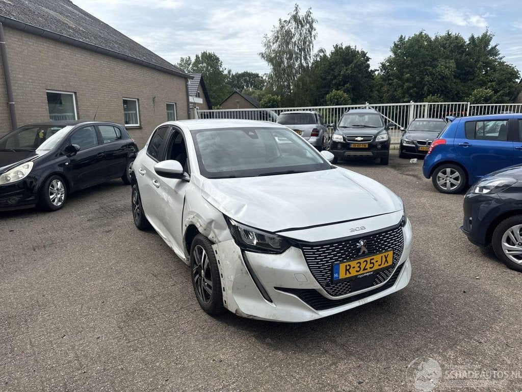 Peugeot e-208 EV Allure 50 kWh (bj 2021, automaat), Auto diversen, Schadeauto's, Automaat, Webaccessibility@stellantis.com, Stellantis N.V.