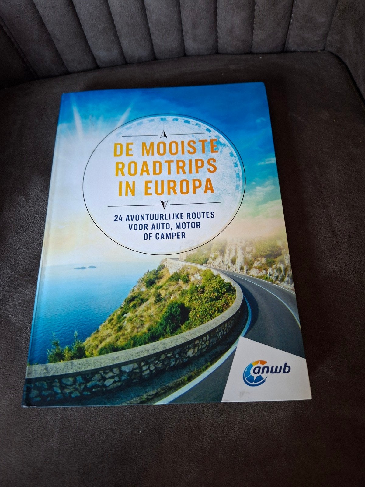 ANWB De Mooiste Roadtrips in Europa Reisgids, Europa, Ophalen of Verzenden, Zo goed als nieuw, Reisgids of -boek