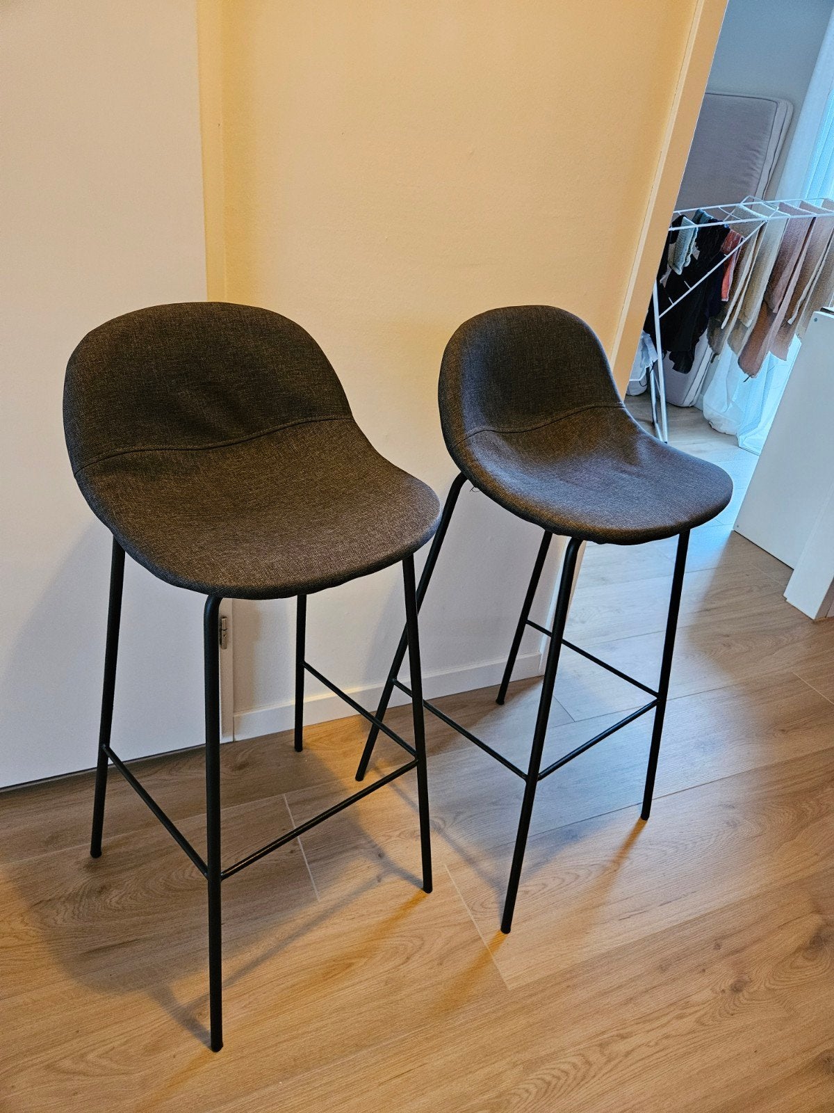 2 barkrukken, 2 krukken, Ophalen of Verzenden, 60 tot 90 cm