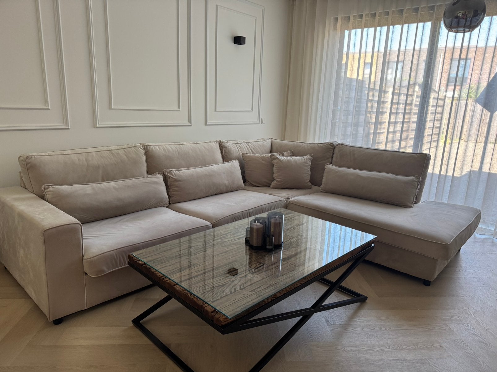VELVET LOUNGE BANK 1,5 jaar oud ZGAN, Ophalen, Zo goed als nieuw