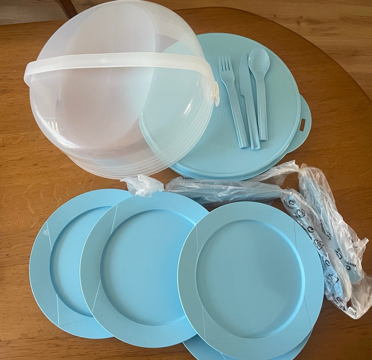 Nieuwe Tupperware taart schaal met borden en bestek, Met bestek, Schaal, Blauw, Nieuw