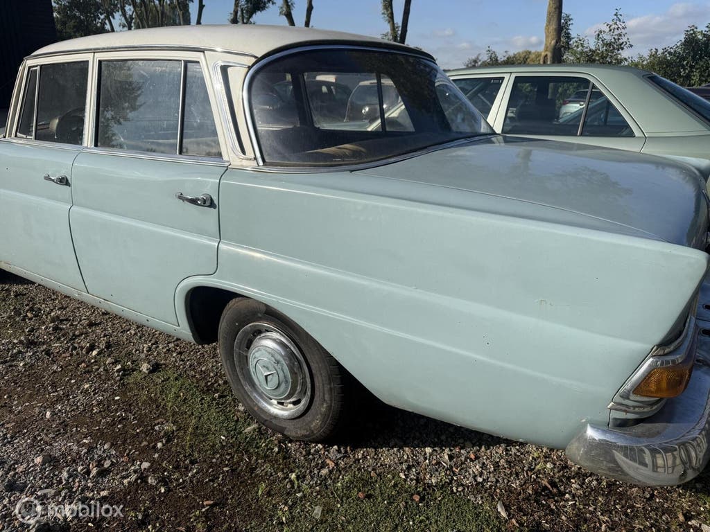 Mercedes W110 Heckflosse Projectwagen, foto 4