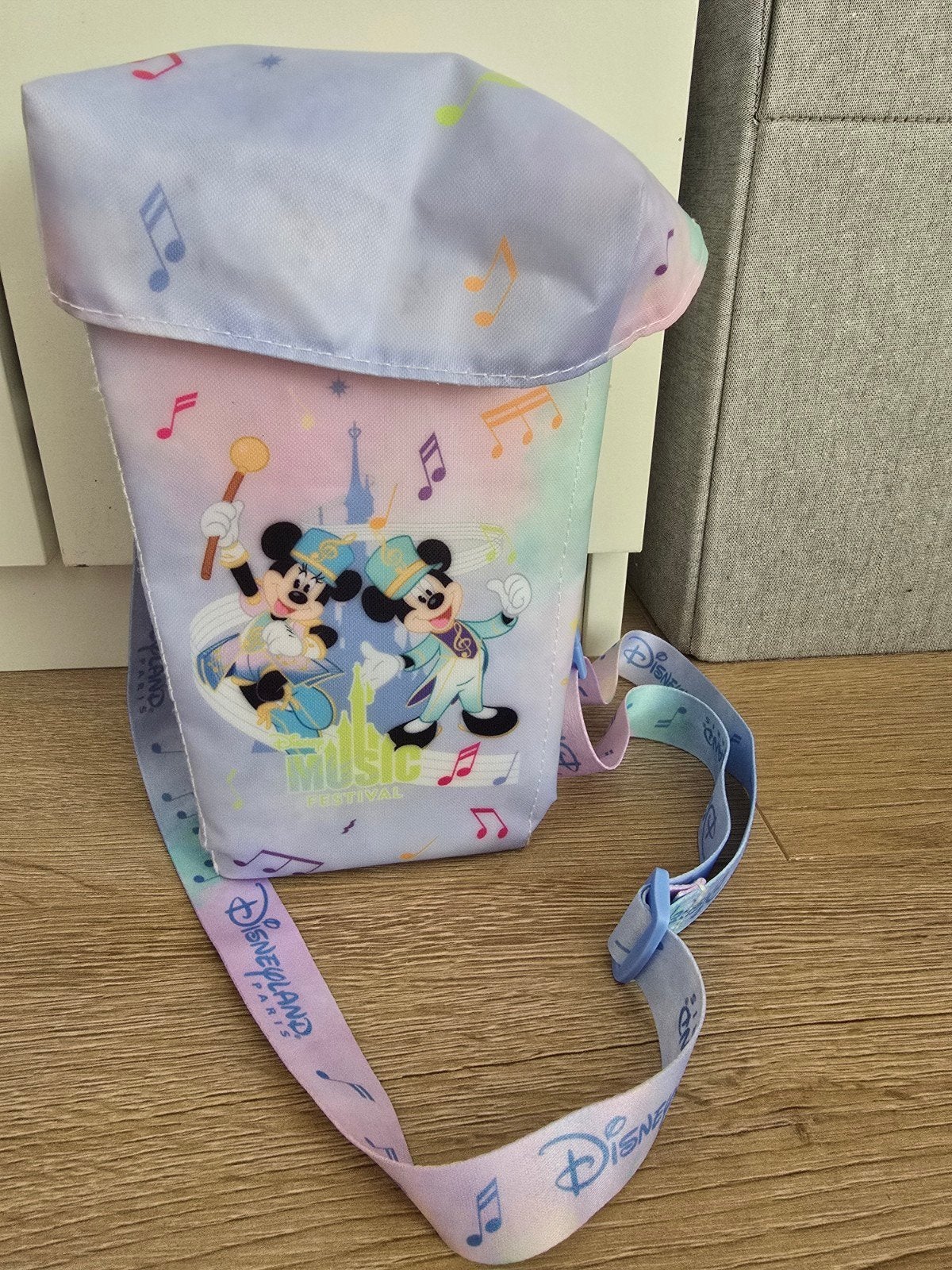 Disney Music Festival Schoudertasje - Nieuw staat, Ophalen of Verzenden, Nieuw, Overige kleuren, Schoudertasje