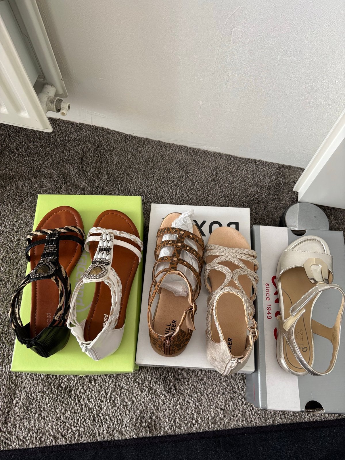 Sandalen en muiltjes - Zo goed als nieuw, Ophalen, Beige, Sandalen of Muiltjes, Zo goed als nieuw