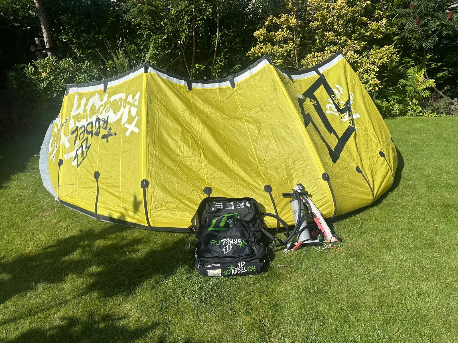 2008 North Rebel 10m, inclusief bar, pomp en tas, Gebruikt, Kitesurf-set, 10 m², Geen board
