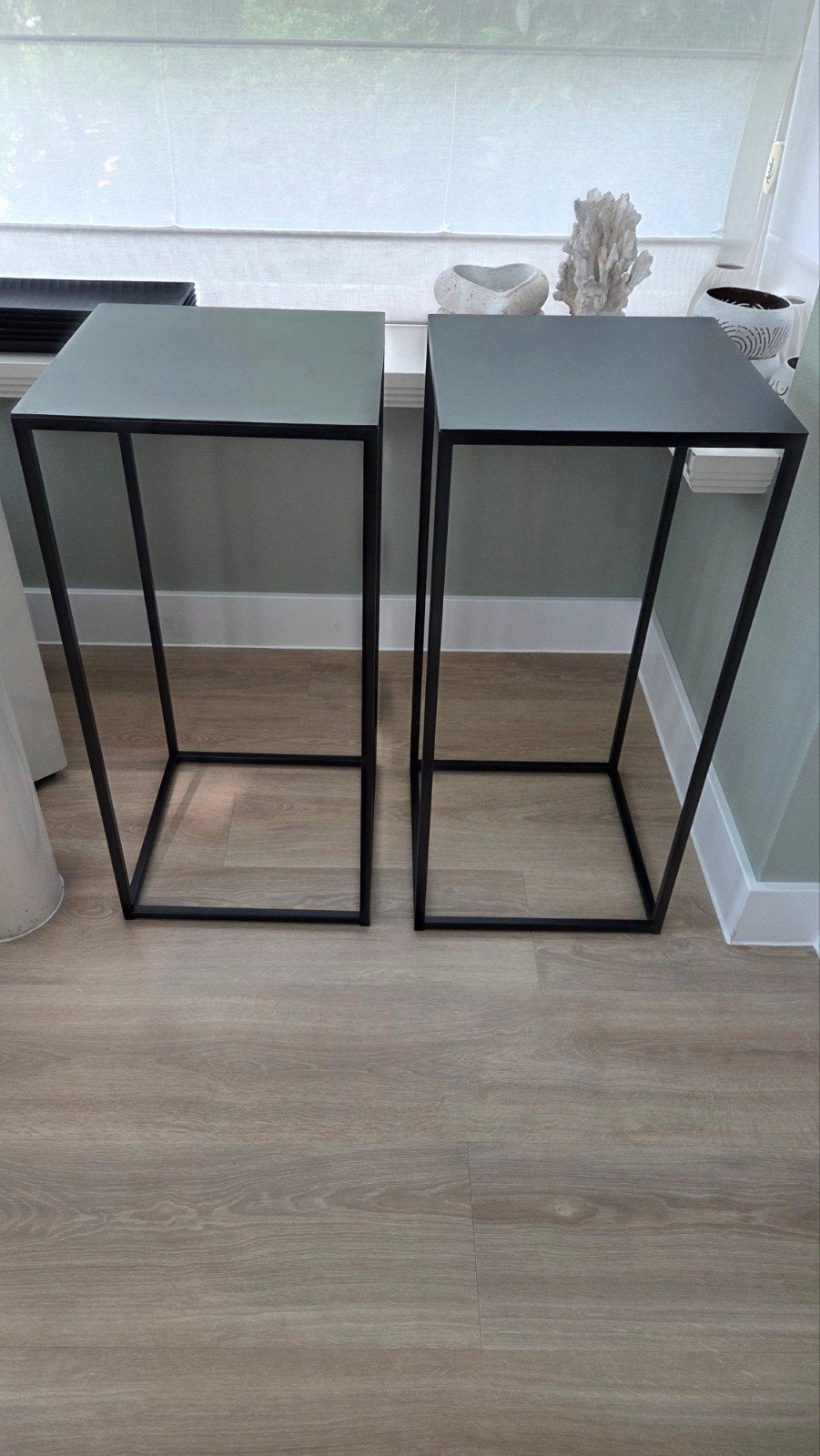 Set van 2 moderne bijzettafels - Zwart metaal, Ophalen, Minder dan 55 cm, Metaal of Aluminium, Modern, Industrieel, Minimalistisch