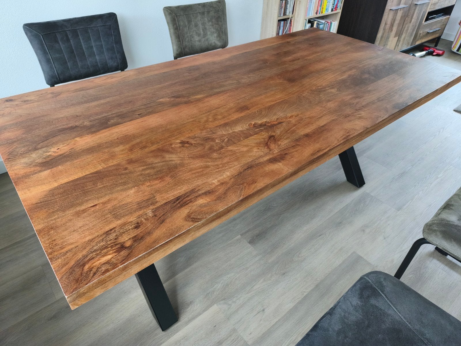 Te koop, mooie zgan mango-houten eettafel., Ophalen, 200 cm of meer, 50 tot 100 cm, Zo goed als nieuw