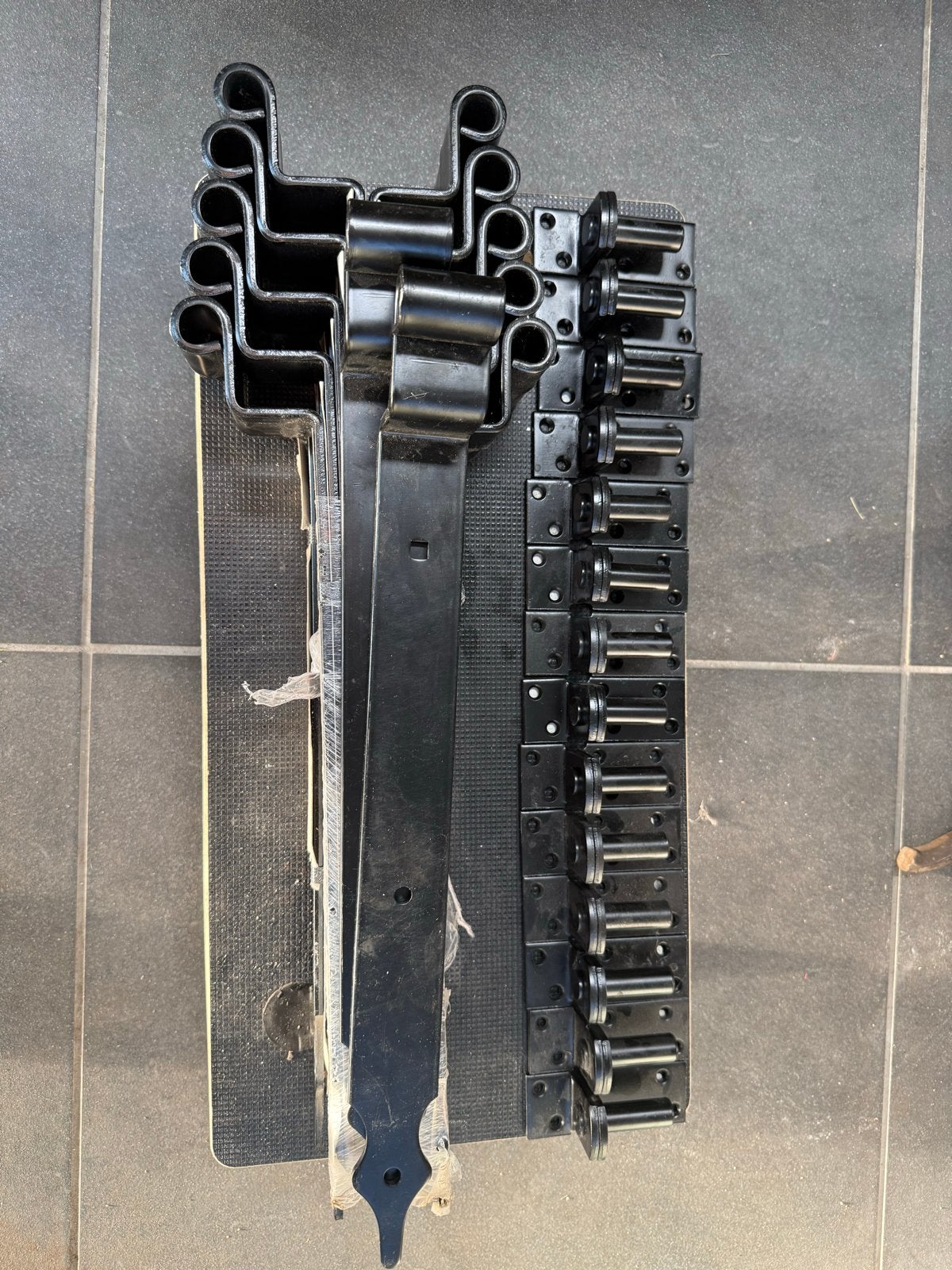 Kruisheng met verzet, zwart, 400mm incl duim €10,00 per set, Doe-het-zelf en Verbouw, Hang- en Sluitwerk, Ophalen of Verzenden