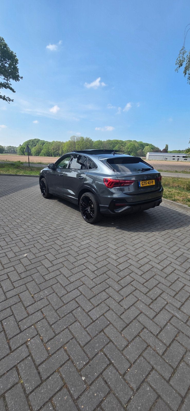 Audi Q3 45 Tfsi e 245pk Phev S Tronic 2021 Grijs, Auto's, Audi, 1715 kg, Leder en Stof, Parkeerassistent, Plug-in hybride