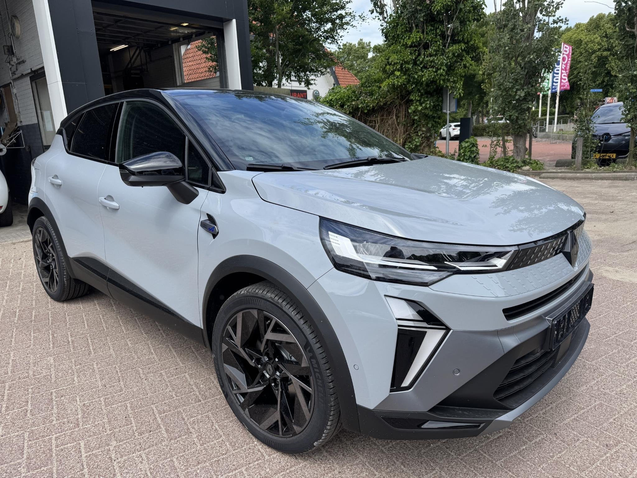 Renault Captur 1.8 E-Tech 160 esprit Alpine+Pack Privilege&L, Auto's, 4 cilinders, 23 km/l, Origineel Nederlands, Bedrijf