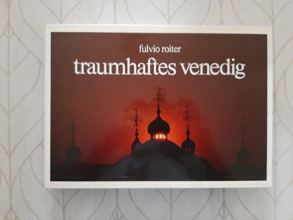 Boeken: 1xVenetie, 2xBasiliek Italie., Verzenden, Diverse auteurs, Zo goed als nieuw, Overige onderwerpen