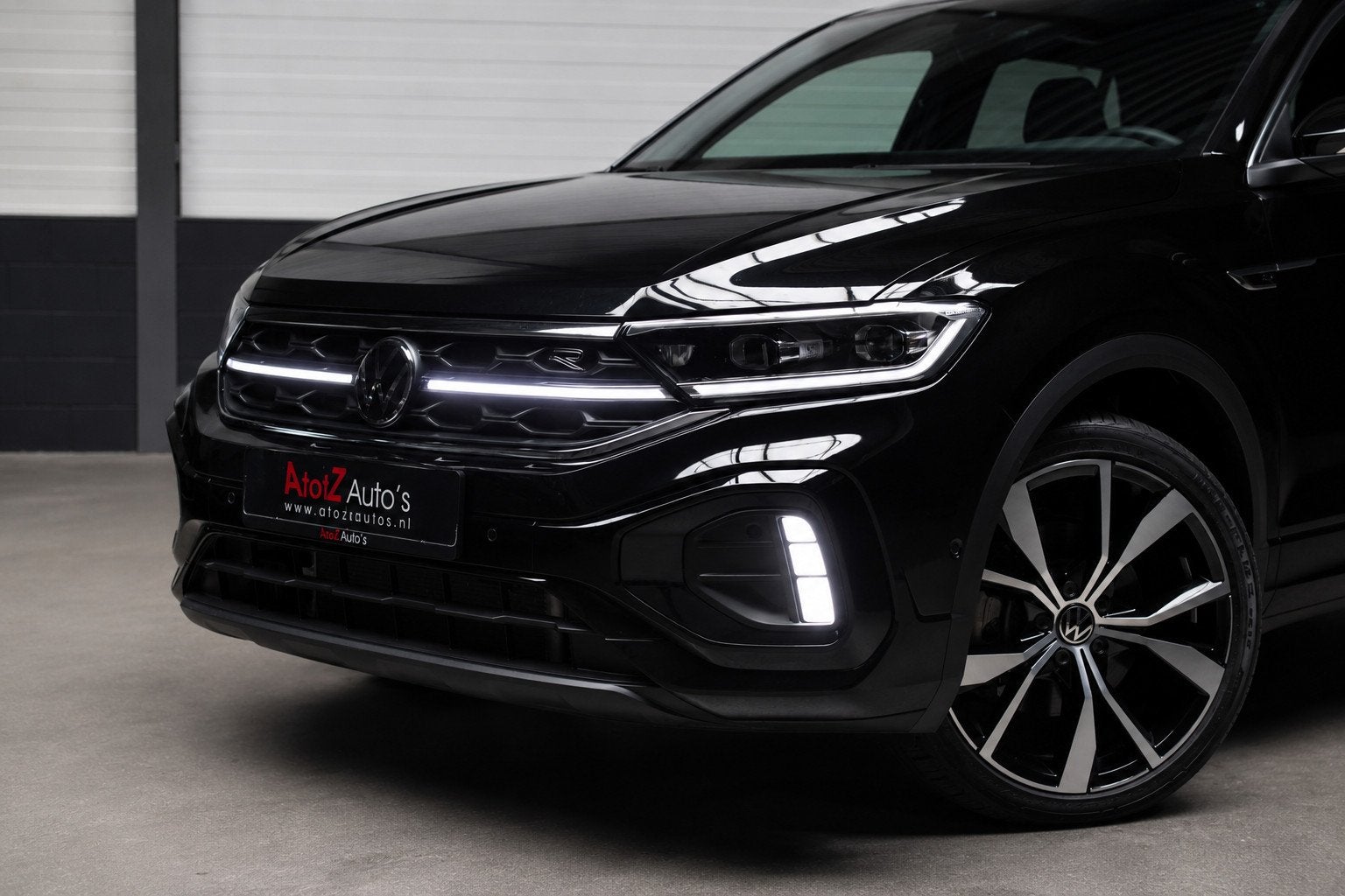 Volkswagen T-ROC 1.5 TSI R-Line Pano Keyless Camera, 4 cilinders, Bedrijf, Automatische klimaatregeling, SUV of Terreinwagen