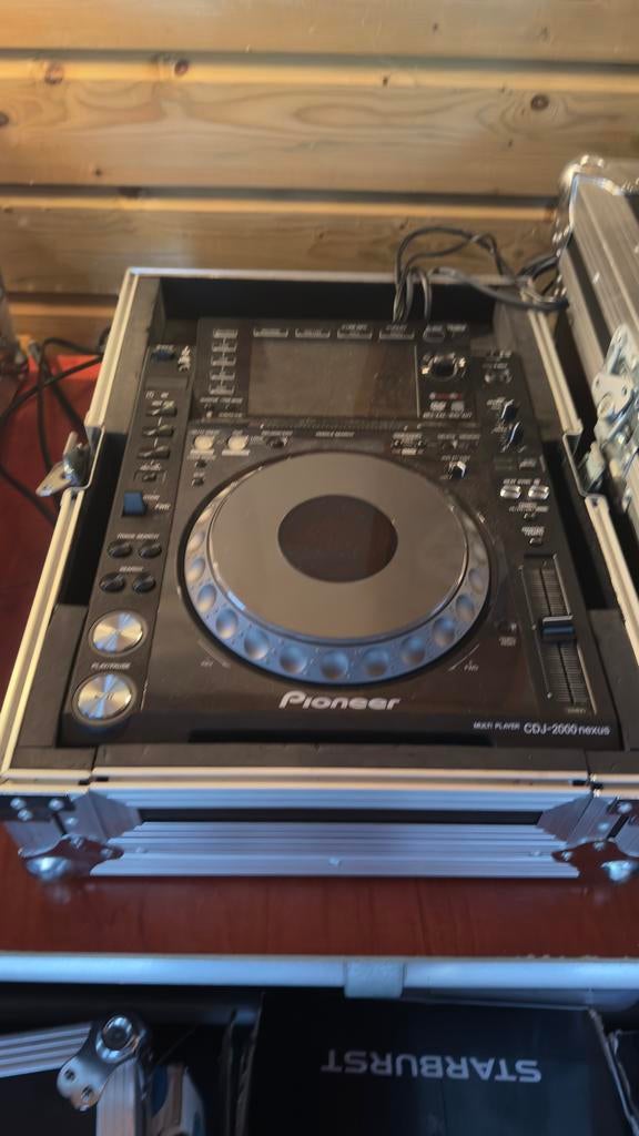 2x Pioneer CDJ-2000 nexus - Professionele DJ-speler, Ophalen, Zo goed als nieuw, Dj-set, Pioneer