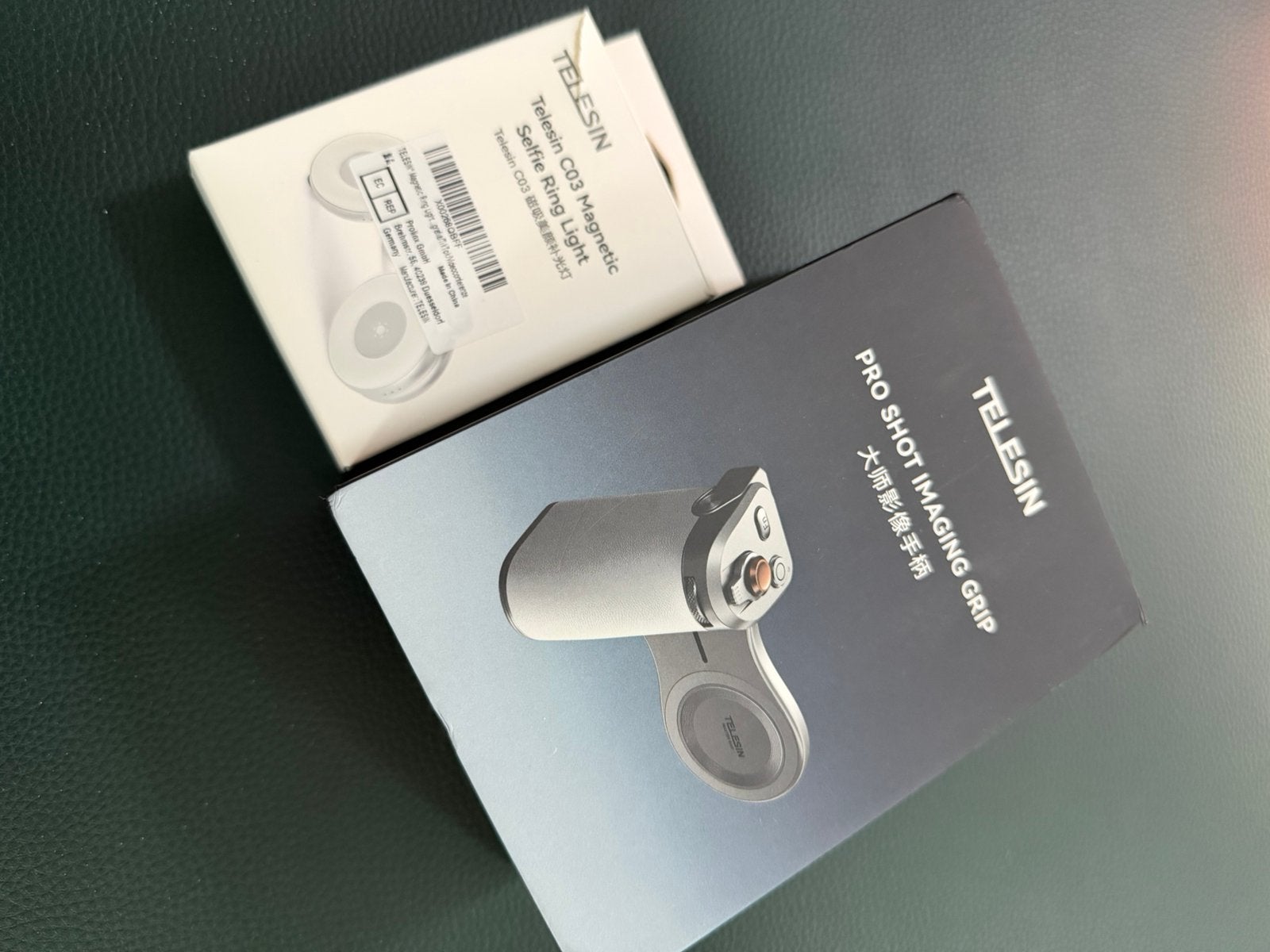 Telesin Pro Shot Imaging Grip & Ring Light