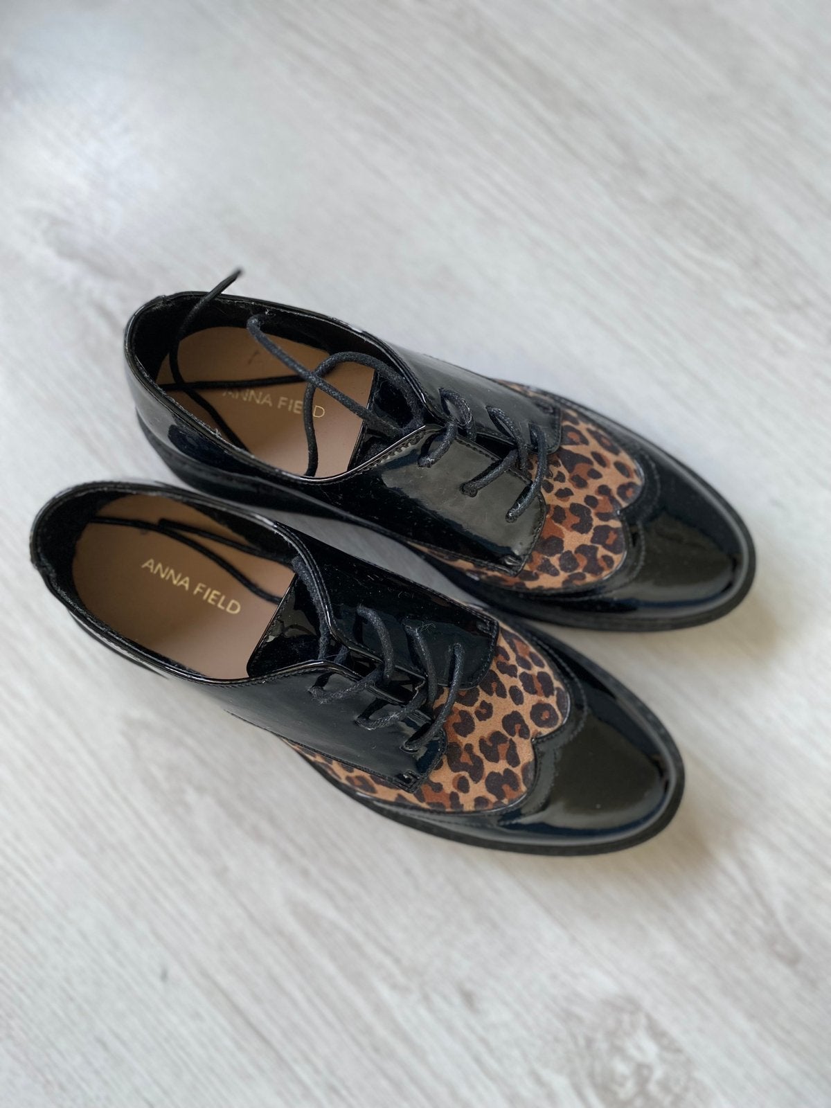 Leuke schoenen | lak en panter | ANNA FIELD | maat 39, Kleding | Dames, Schoenen met lage hakken, Zwart, Ophalen of Verzenden
