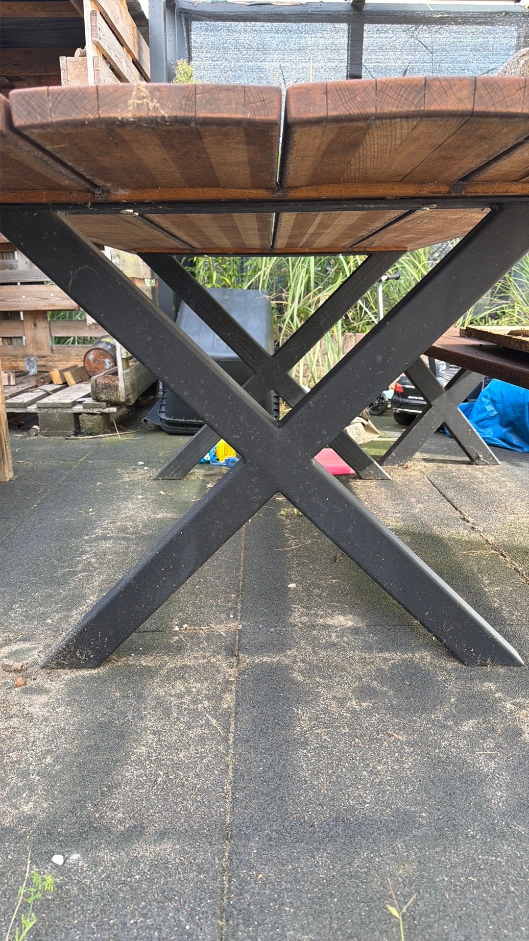 Stalen poten buiten tafel, Ophalen, 50 tot 100 cm, Zo goed als nieuw, Rechthoekig