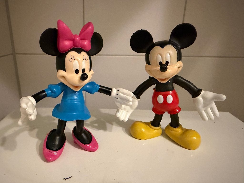 Disney figuren Minnie en Mickey Mouse, Ophalen of Verzenden, Mickey Mouse, Zo goed als nieuw, Beeldje of Figuurtje