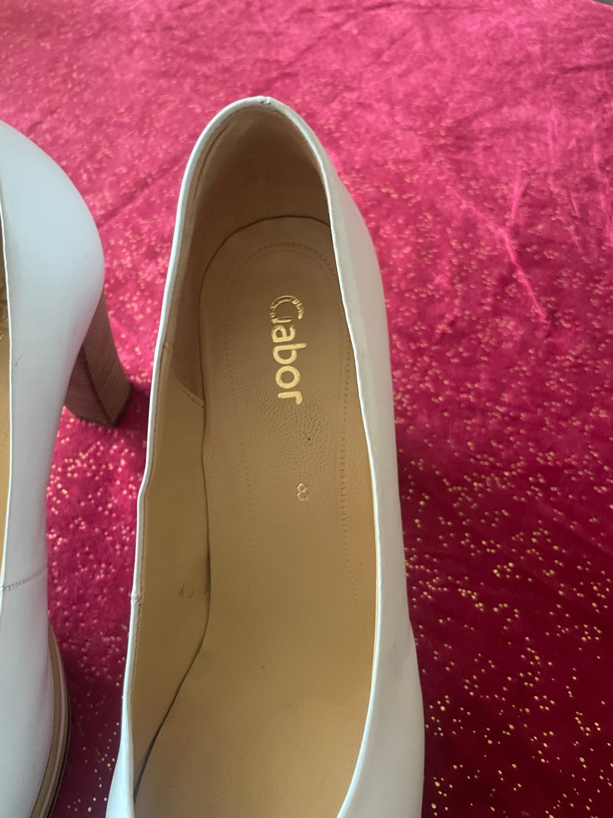 Gabor pumps maat 42 - Elegante witte hakken, Ophalen of Verzenden, Gedragen, Wit, Pumps