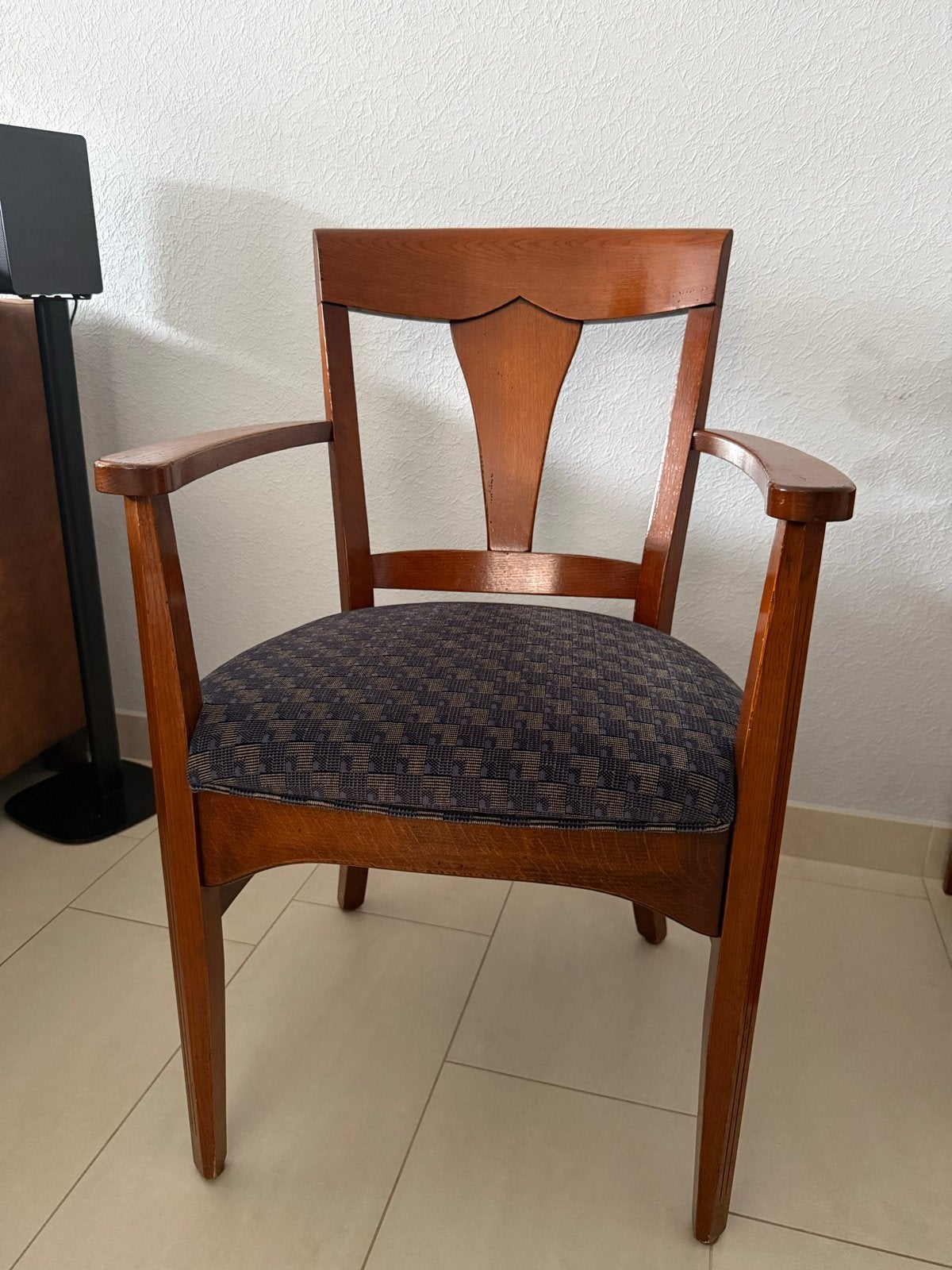 2 Kersen eiken eetkamerstoelen met armleuning - Konstanz, Ophalen, Gebruikt, Twee, Bruin