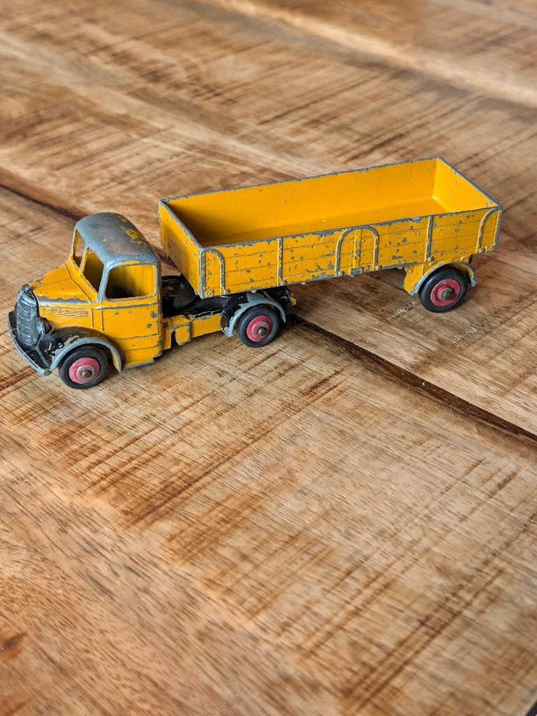 Dinky Toys Bedford Articulated Lorry 521, Hobby en Vrije tijd, Ophalen of Verzenden, Gebruikt, Bus of Vrachtwagen, Dinky Toys