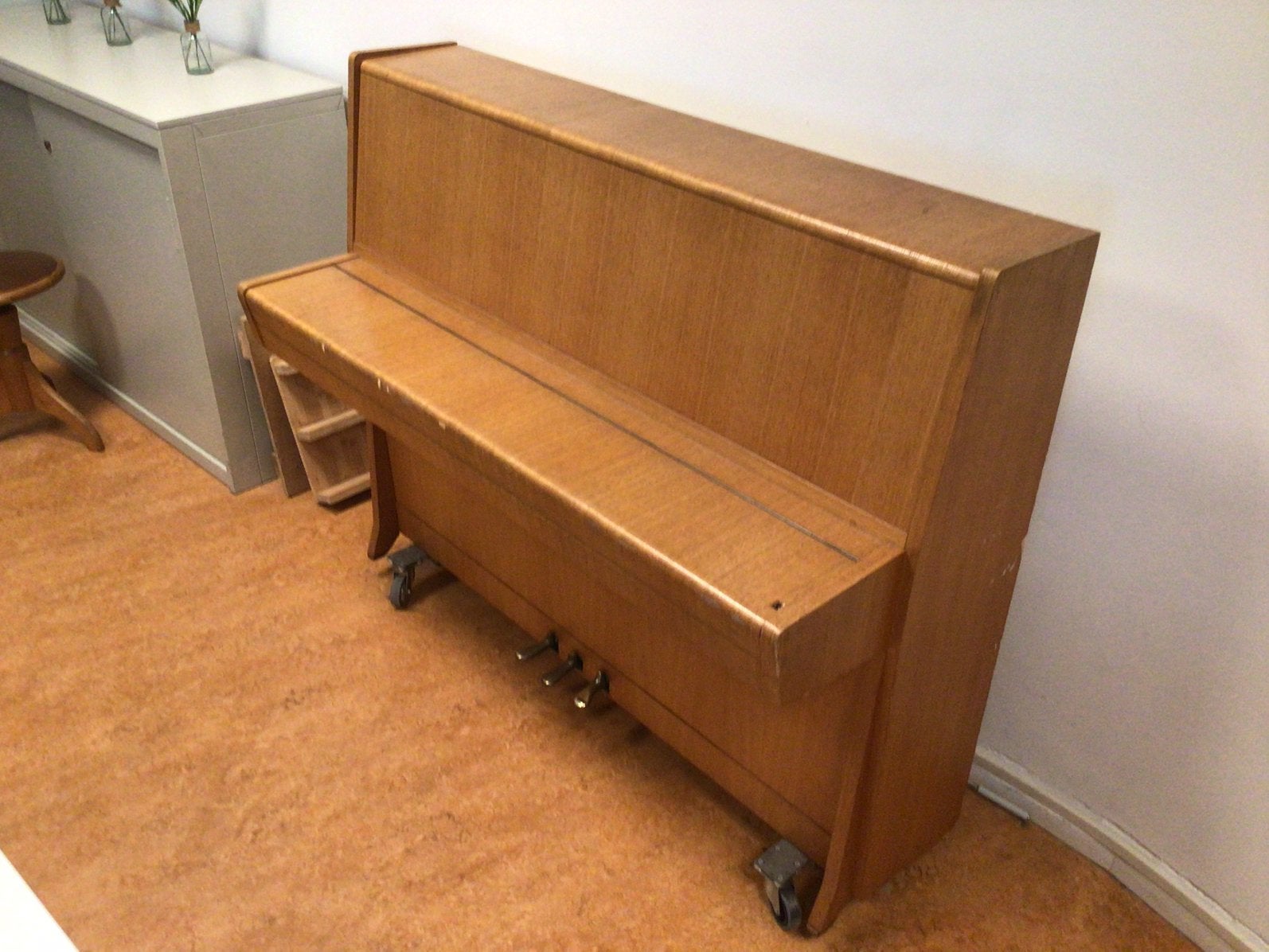 Te Koop , gebuikte piano van het merk Petrof, Muziek en Instrumenten, Piano's, Ophalen, Gebruikt, Bruin, Piano