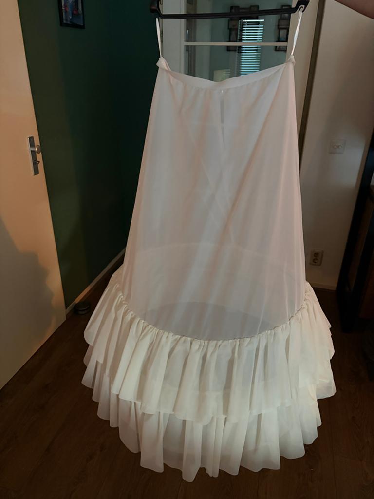 Hoepelrok XL - Perfect voor bruidsjurk of galajurk, Kleding | Dames, Trouwkleding en Trouwaccessoires, Zo goed als nieuw, Trouwjurk