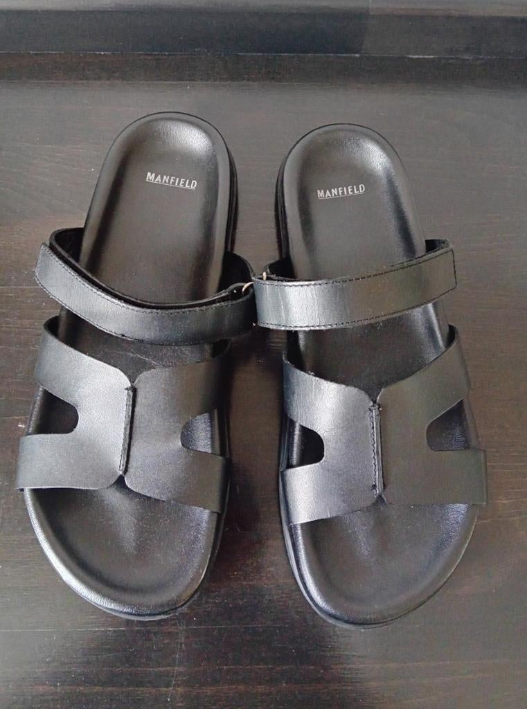 Manfield slippers 42 NIEUW, Slippers, Zwart, Nieuw, Ophalen of Verzenden