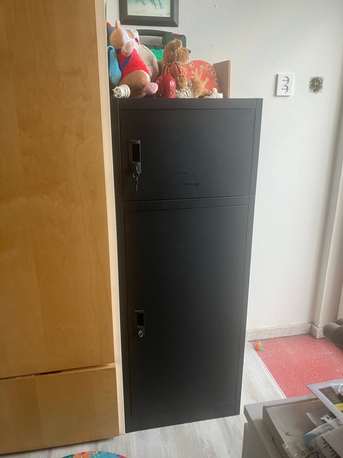 VidaXl zadelkast 53x53x140 met slot, Ophalen, Zo goed als nieuw