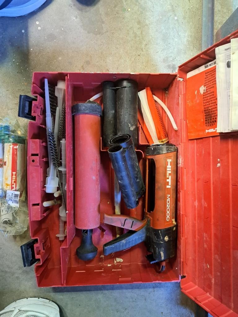 Hilti MD2000 kit voor chemische ankers, Ophalen of Verzenden, Gebruikt