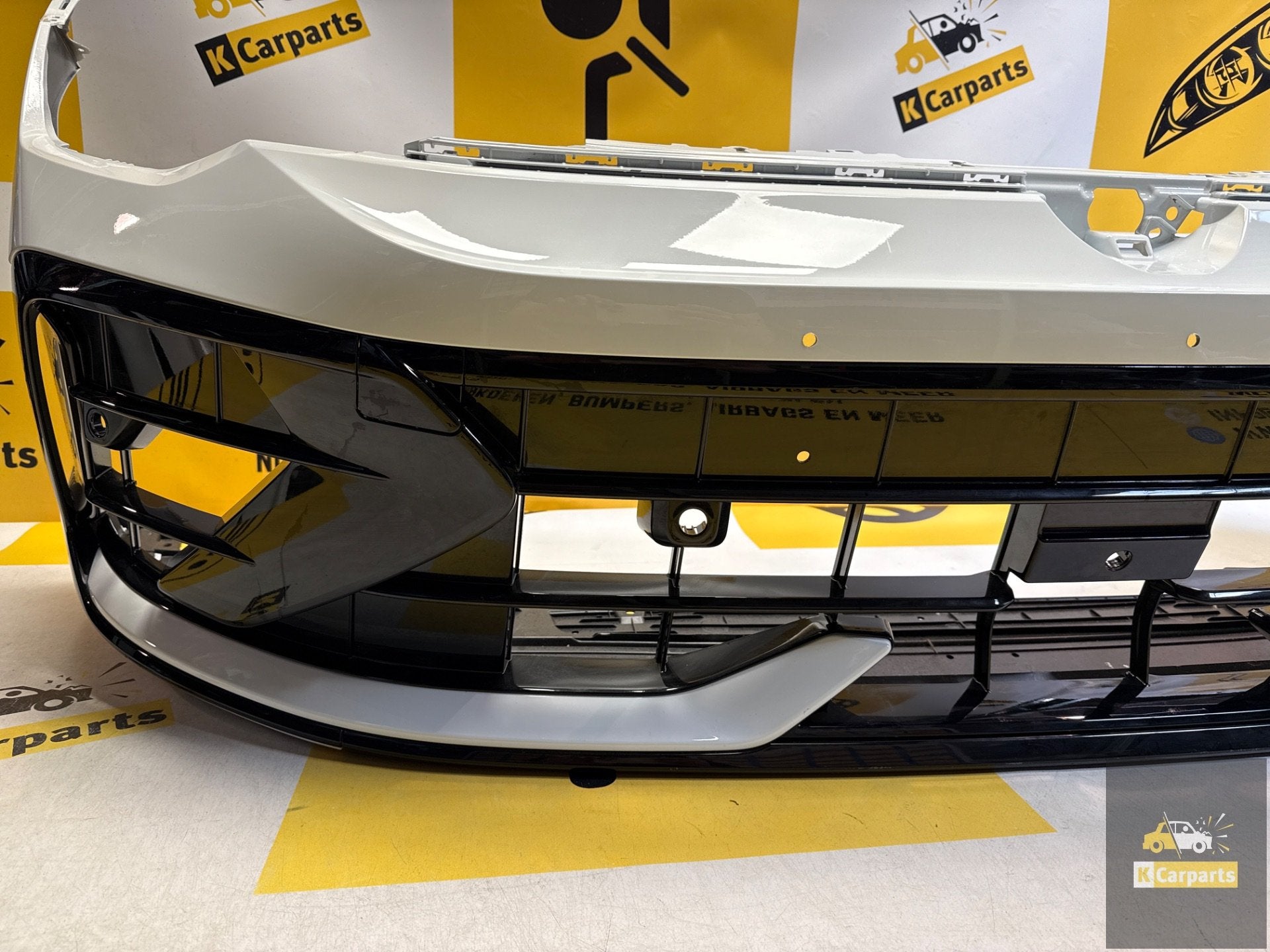 Volkswagen Golf 8R R20 8.5 FaceliftVoorbumper5H0807221Q Lok1, Info@fabrikant.eu, Ophalen of Verzenden, Bumper, Fabrikant BV