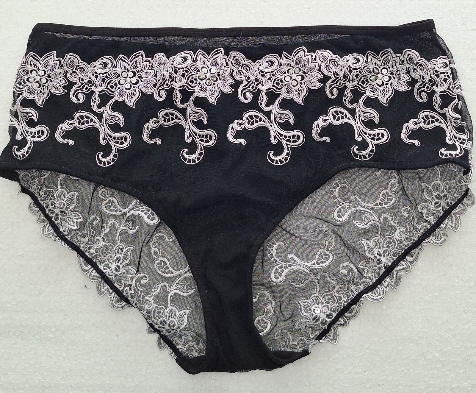 Sexy zwart-witte slip van Soigné maat XL (44), Kleding | Dames, Ondergoed en Lingerie, Verzenden, Zwart, Slip