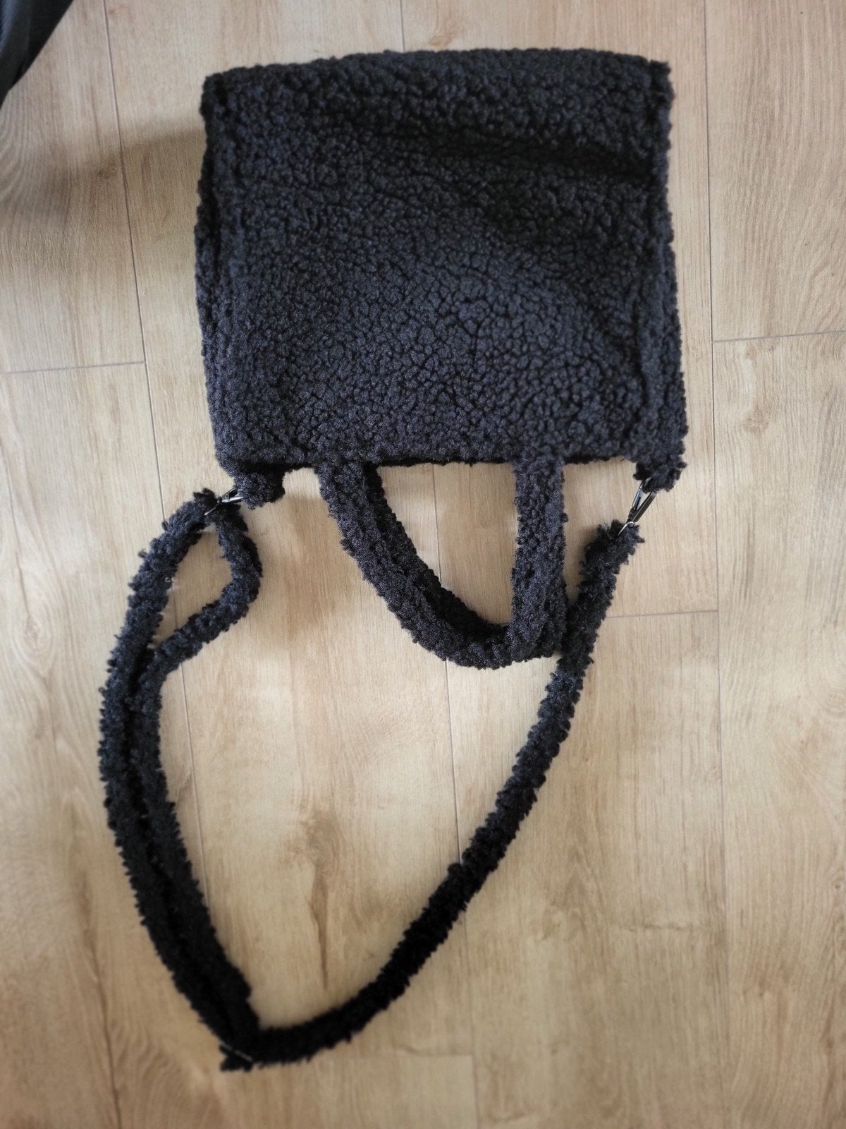 Nieuwe zwarte teddy shopper / schoudertas zara 💫, Ophalen of Verzenden, Nieuw, Zwart, Schoudertasje