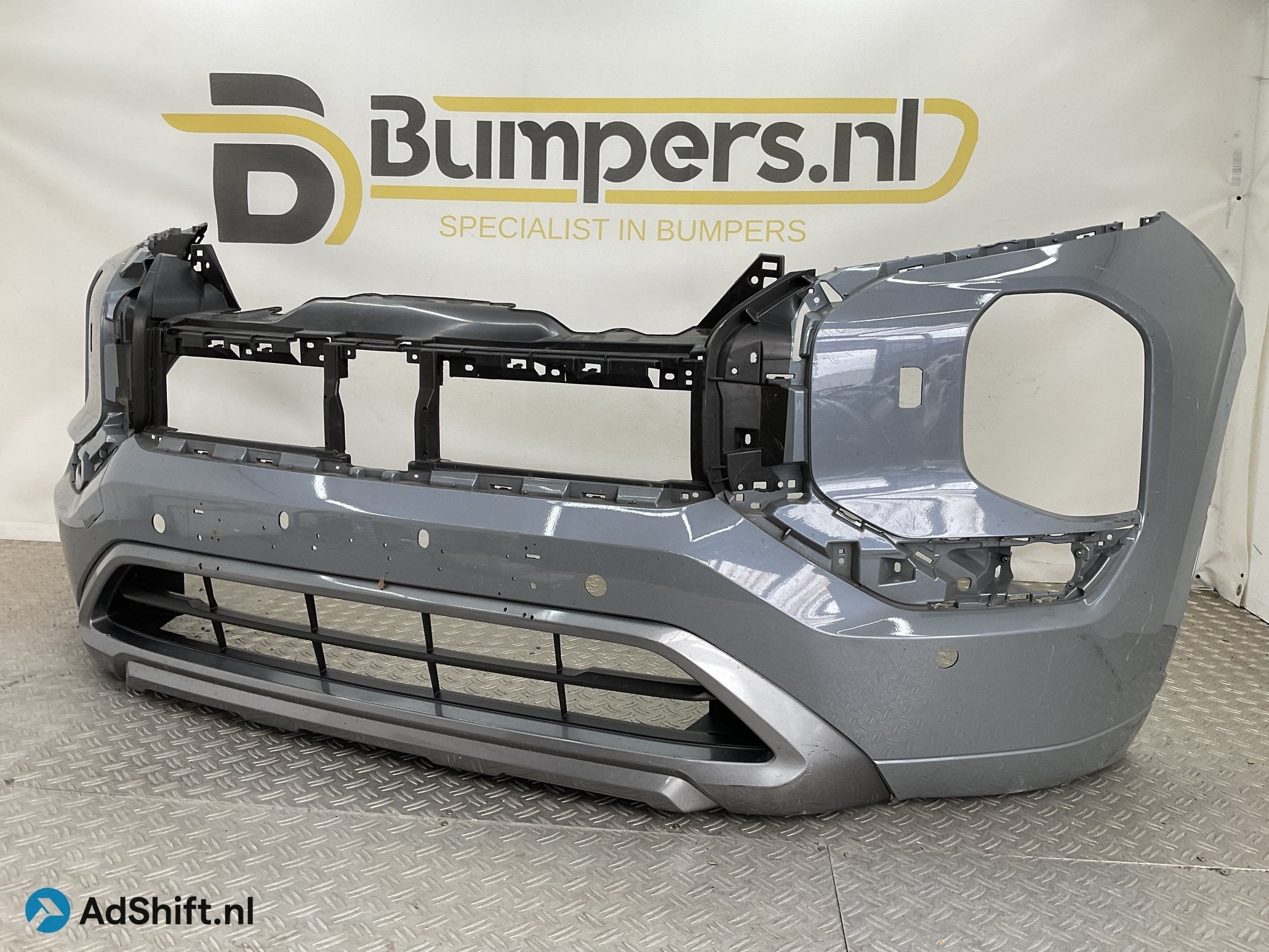 Bumper Mitsubishi Outlander GN0W 2022-2024 620A9W08ZP Voorbu, Bumper