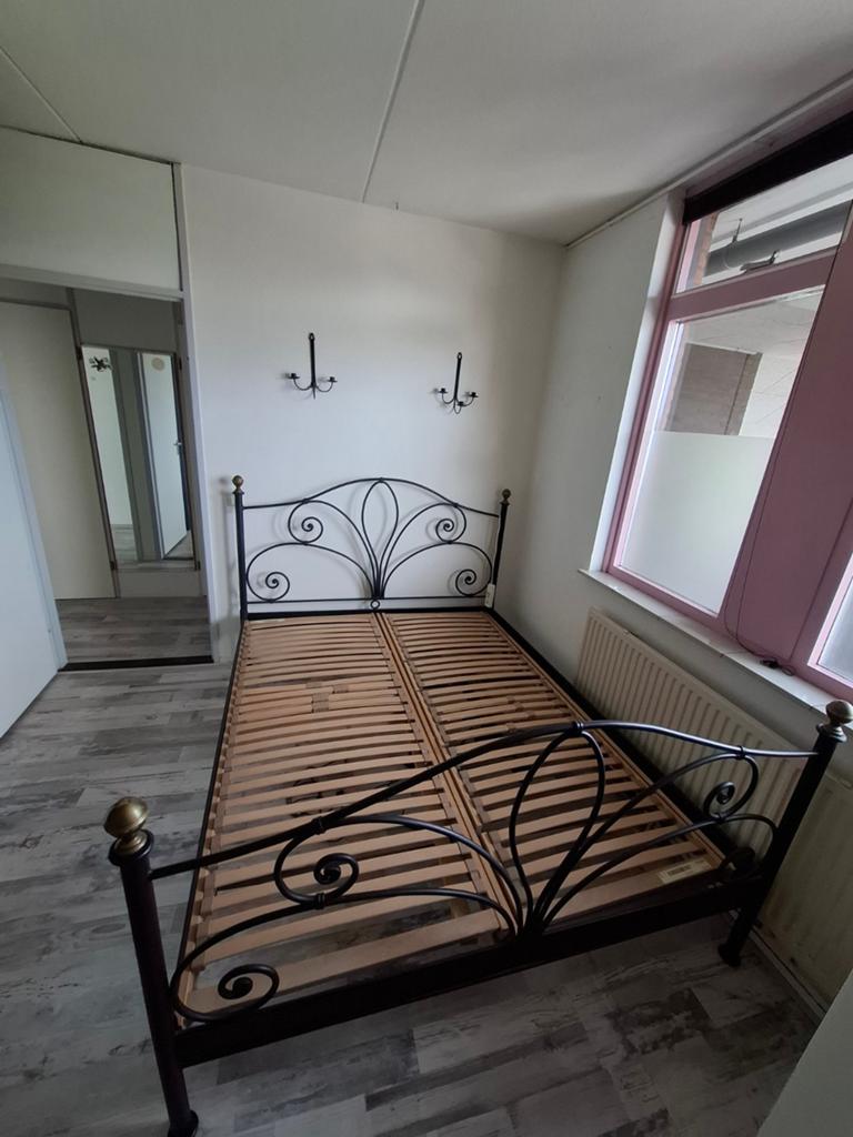 Sierlijk zwart metalen bed 160x200 + 1/2 verstelbare bodem, Ophalen, Zwart, Tweepersoons, Metaal