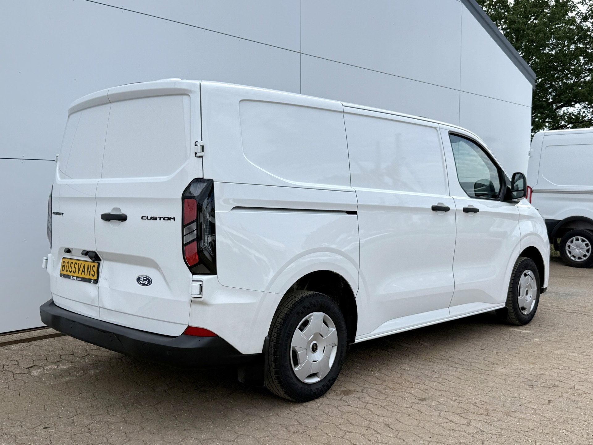 Ford Transit Custom 2.0 136PK L1H1 LED Climate Control Cruis, Voorwielaandrijving, 1828 kg, Zwart, 4 cilinders