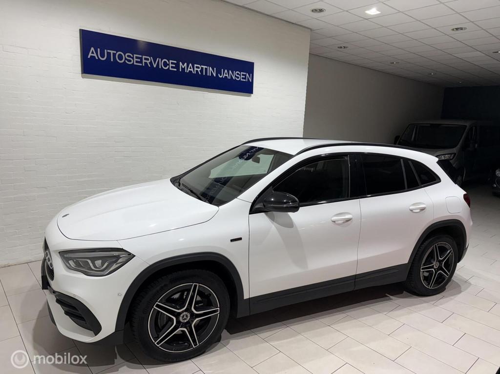 Mercedes GLA-klasse 250 e Business Solution AMG Limited Carp, Auto's, Euro 6, 160 pk, Wit, Bedrijf