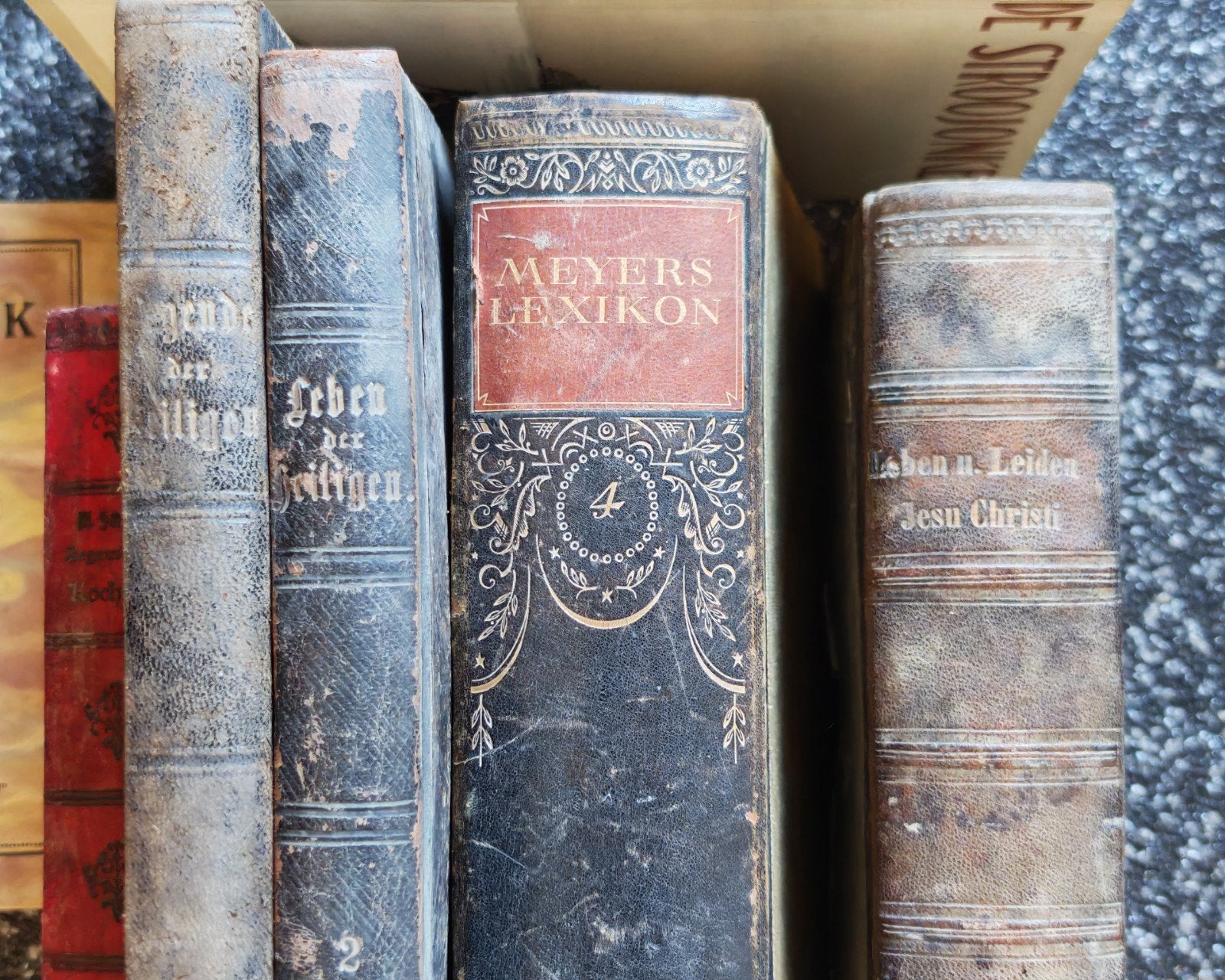 Diverse oude boeken: religie, kookboek, lexicon, Ophalen, Gelezen, Diverse auteurs, Religie