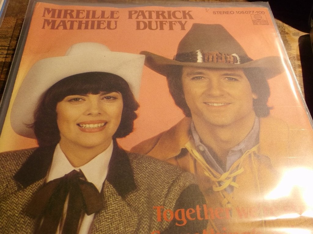 mireille mathieu patrick duffy Together we re strong 287, Ophalen of Verzenden, Gebruikt, 7 inch, Pop